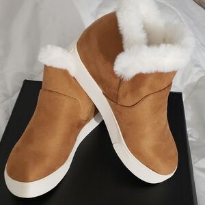 J Slides Tan Faux Fur Winter Boots